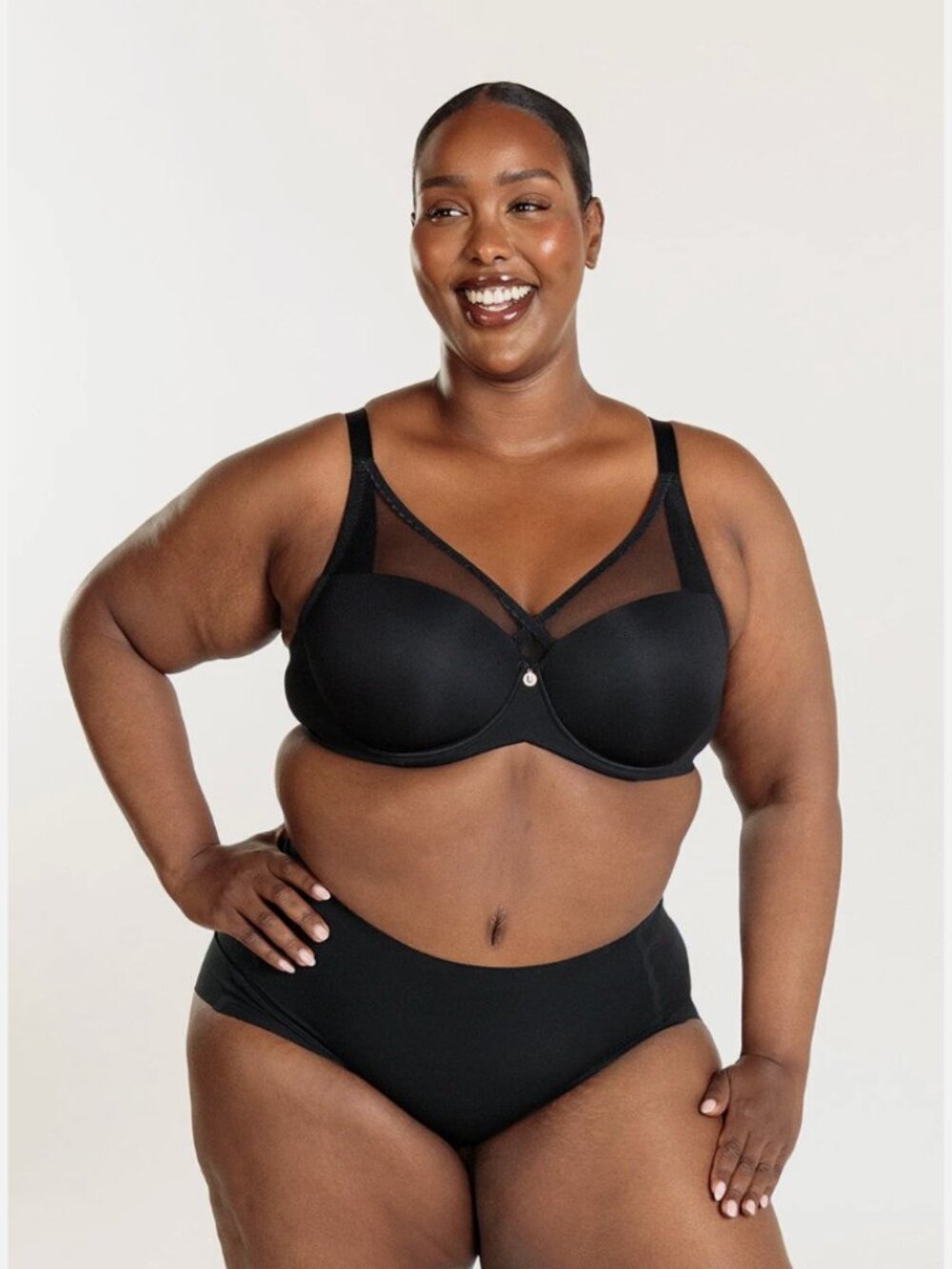 NWT Understance Ivy Smooth Flexwire Full Coverage Bra Black 32I